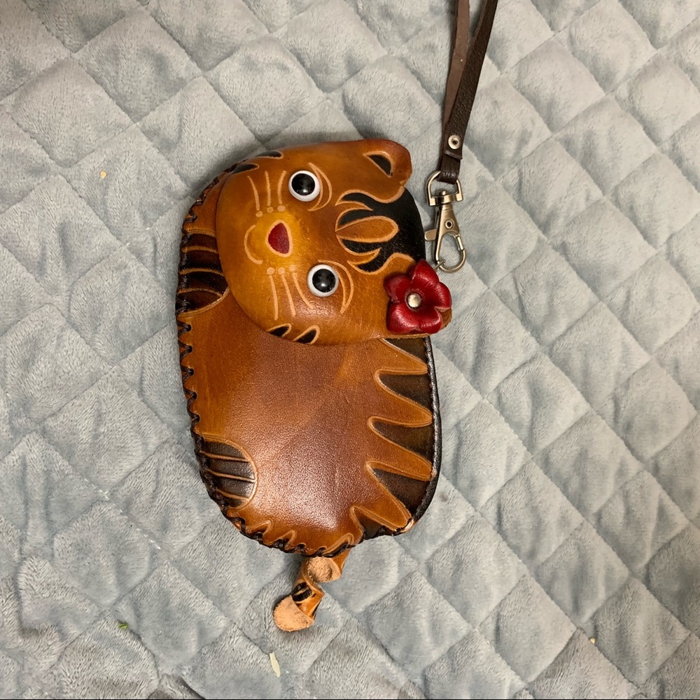 Leather cat wallet